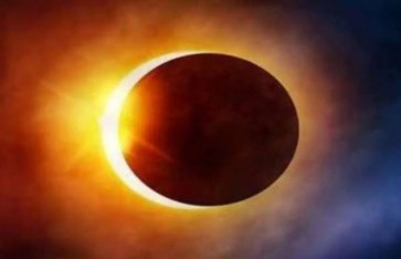 القمر  القمر