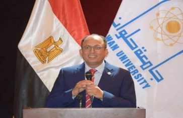 د. السيد قنديل رئيس جامعة حلوان  د. السيد قنديل رئيس جامعة حلوان