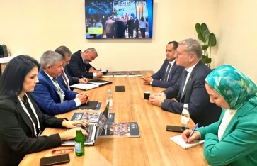 وزير البترول خلال اللقاء  وزير البترول خلال اللقاء