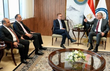 وزير البترول خلال اللقاء  وزير البترول خلال اللقاء