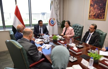 اجتماع وزير الصحة مع مسؤولى البنك الدولى اجتماع وزير الصحة مع مسؤولى البنك الدولى