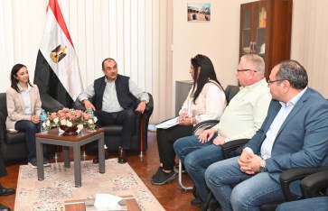 زيارة وزير قطاع الأعمال لشركة مصر للغزل والنسيج بكفر الدوار زيارة وزير قطاع الأعمال لشركة مصر للغزل والنسيج بكفر الدوار