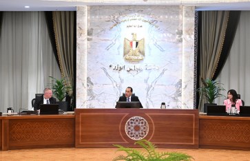 لقاء مدبولى مع نائب رئيس الوزراء الروسى