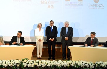 إطلاق الأكاديمية الدولية للعمارة والعمران إطلاق الأكاديمية الدولية للعمارة والعمران