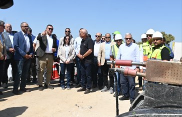 جولة وزير الإسكان فى وادى النطرون جولة وزير الإسكان فى وادى النطرون