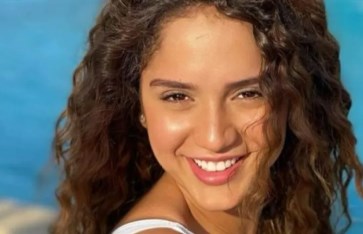 الفنانة رنا رئيس  الفنانة رنا رئيس