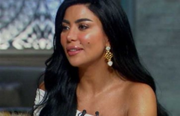 الفنانة كارولين عزمي  الفنانة كارولين عزمي