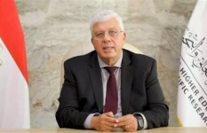 د. أيمن عاشور وزير التعليم العالي والبحث العلمي  د. أيمن عاشور وزير التعليم العالي والبحث العلمي