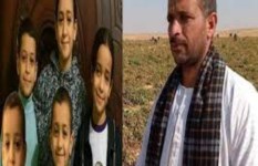أطفال قرية دلجا بالمنيا ووالدهم أطفال قرية دلجا بالمنيا ووالدهم