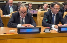 وزير الخارجية يشارك في اجتماع لجنة التواصل بشأن فلسطين وزير الخارجية يشارك في اجتماع لجنة التواصل بشأن فلسطين