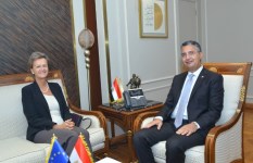 وزير التموين مع سفيرة الاتحاد الأوروبي 
