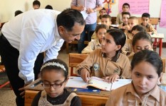 مدبولي يتفقد مدرسة الوحدة المجمعة أبو بكر الصديق بالمنوفية