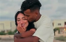 صاصا وزوجته جهاد 