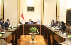 اجتماع وزير الصحة مع ممثلى شركة "بايوجينرك فارما" اجتماع وزير الصحة مع ممثلى شركة "بايوجينرك فارما"