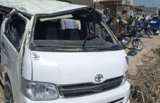 انقلاب سيارة ميكروباص 