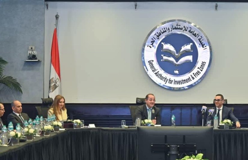 اجتماع المهندس حسن الخطيب وزير الاستثمار اجتماع المهندس حسن الخطيب وزير الاستثمار