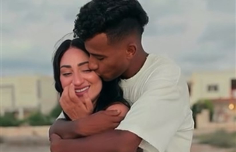 صاصا وزوجته جهاد صاصا وزوجته جهاد