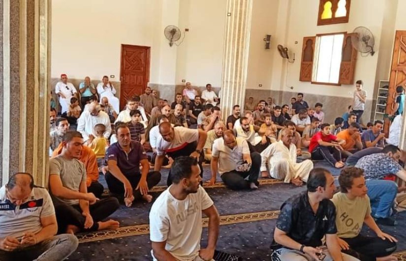 صلاة الجمعة "أرشيفية" صلاة الجمعة "أرشيفية"