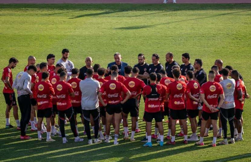 الخطيب ولاعبي الأهلي الخطيب ولاعبي الأهلي