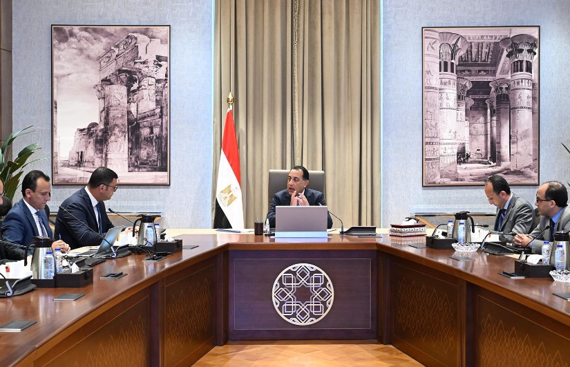 اجتماع لاستعراض الاستراتيجية الوطنية للبناء الاخضر اجتماع لاستعراض الاستراتيجية الوطنية للبناء الاخضر