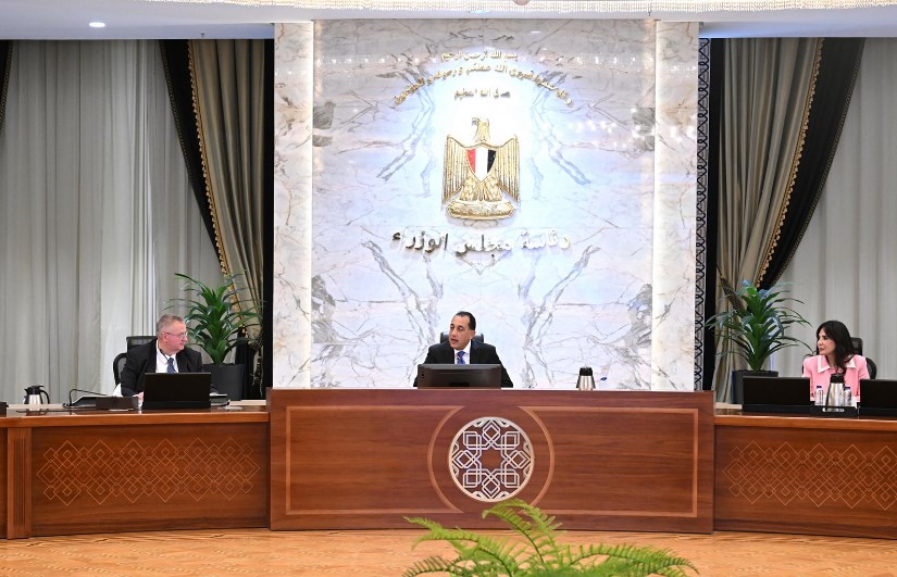 لقاء مدبولى مع نائب رئيس الوزراء الروسى لقاء مدبولى مع نائب رئيس الوزراء الروسى