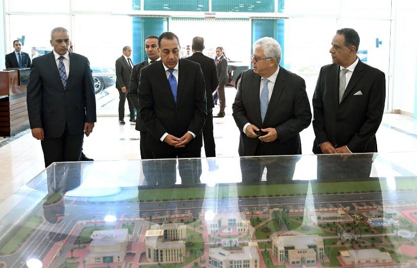  رئيس الوزراء يطلق الأكاديمية الدولية للعمارة والعمران