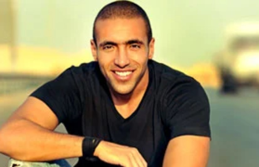 المطرب الشاب عمرو ستين المطرب الشاب عمرو ستين