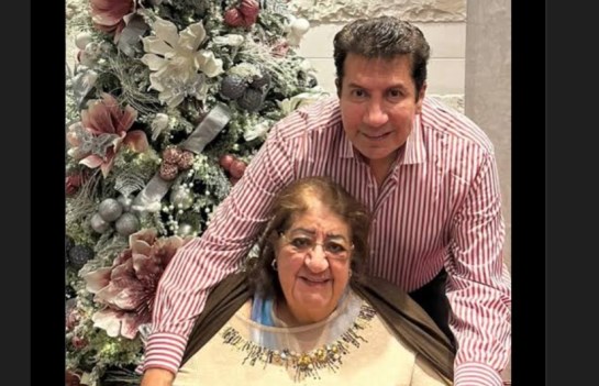 هاني رمزي ووالدته