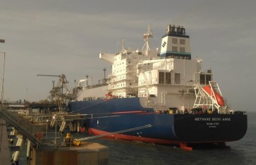 تصدير شحنة غاز لتركيا 