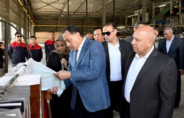 افتتاح مجمع متكامل للصناعات النسجية