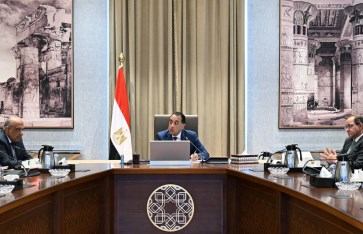 اجتماع متابعة مشروعات الطاقة