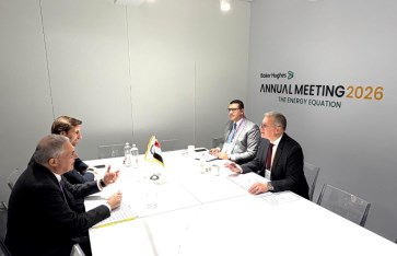 اجتماع وزير البترول مع رئيس «سايبم» الإيطالية