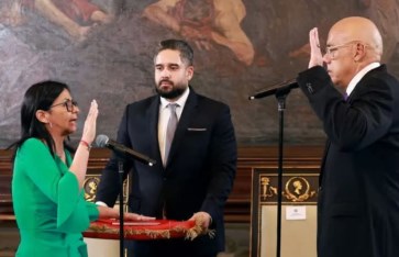 الرئيسة الفنزويلية المؤقتة ديلسي رودريغيز 