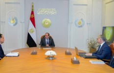 اجتماع رئيس الجمهورية مع رئيس الوزراء ووزير البترول