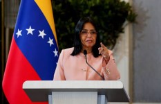 رئيسة فنزويلا المؤقتة ديلسي رودريغيز
