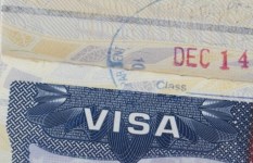 تعليق تأشيرة دخول الولايات المتحدة الاميركية