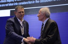 رئيس الاتحاد الدولي لليد