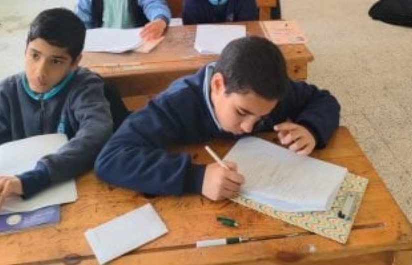 طلاب الصف الرابع الابتدائي 