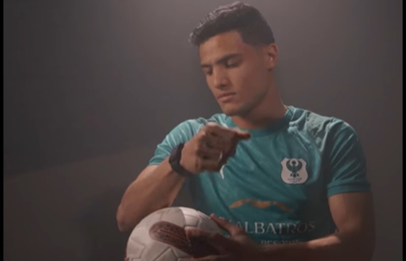 مصطفى العش أساسي في مباراة المصري والزمالك 