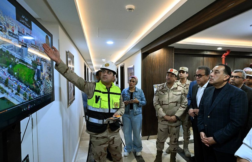 رئيس الوزراء يتفقد مدينة النيل الطبية