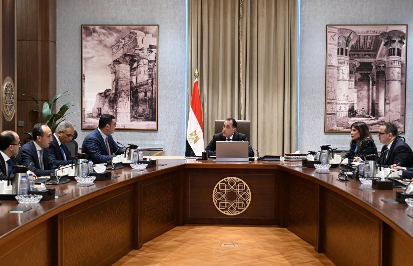 اجتماع متابعة تنفيذ مشروعات الإسكان