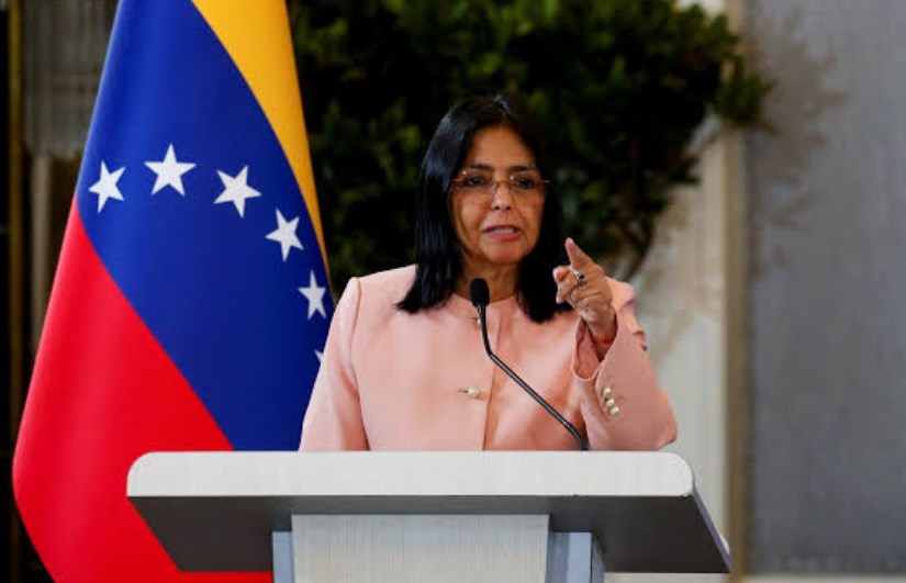 رئيسة فنزويلا المؤقتة ديلسي رودريغيز
