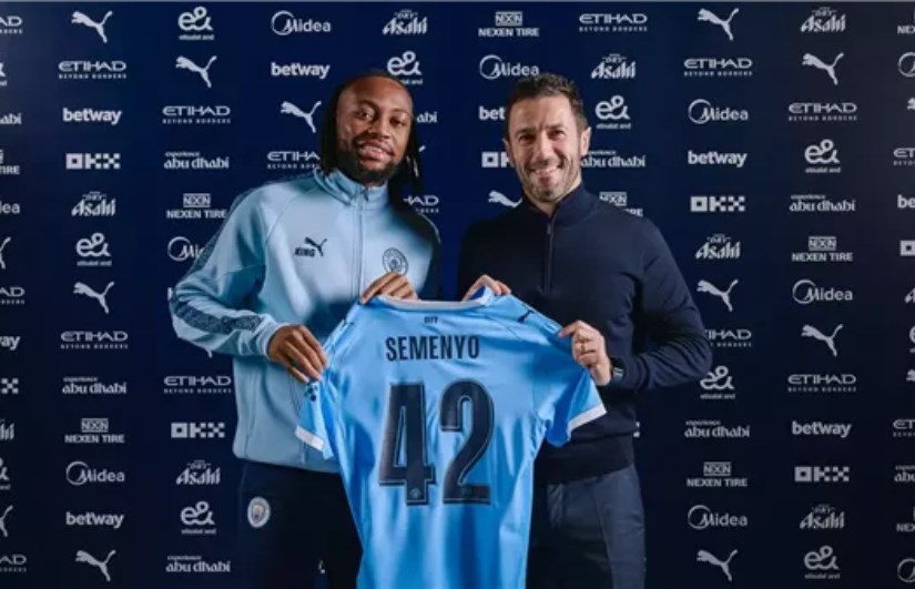  مانشستر سيتي الإنجليزي