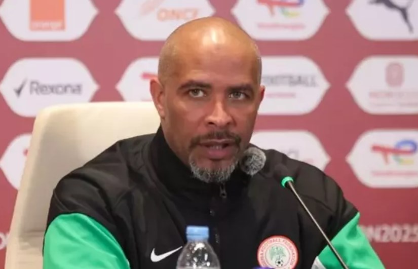 مدرب نيجيريا