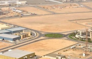 الصناعة تطرح 400 وحدة صناعية 