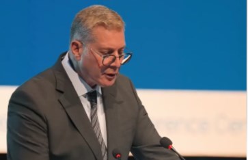 المهندس كريم بدوي، وزير البترول والثروة المعدنية