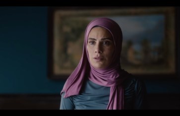 الفنانة صبا مبارك