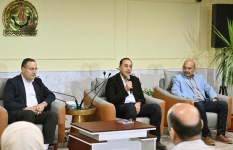 لقاء رئيس الوزراء مع طلاب الجامعة