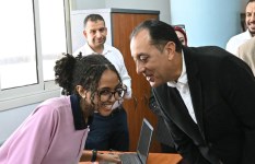 صورة من جولة رئيس الوزراء بمدرسة المتفوقين