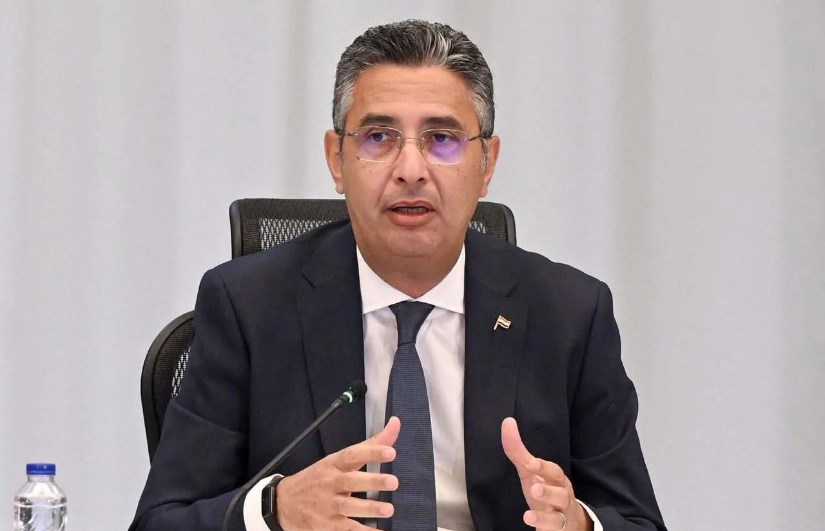 وزير التموين 